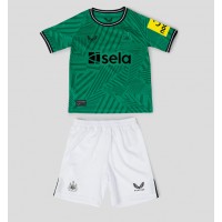 Billiga Newcastle United Barnkläder Borta fotbollskläder till baby 2023-24 Kortärmad (+ Korta byxor)